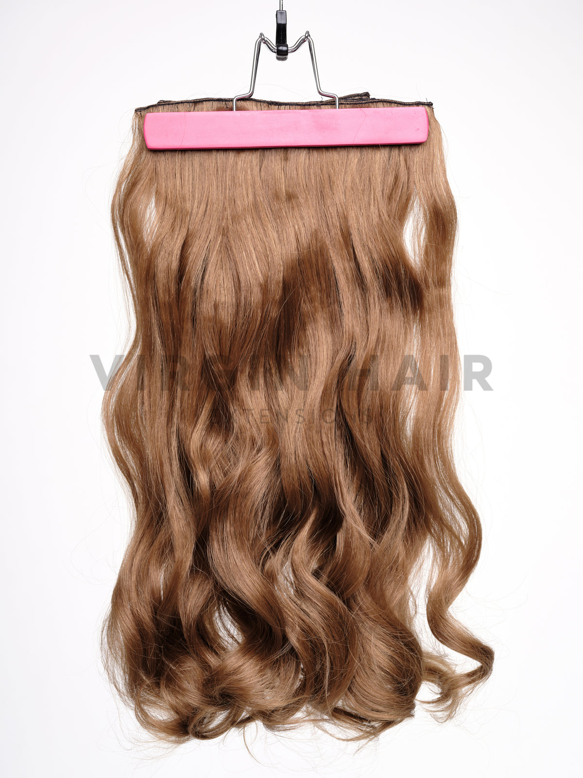 Világosbarna göndör szintetikus póthaj