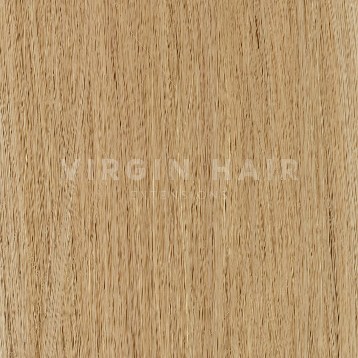 Természetes szőke színű hullámos csatos copf