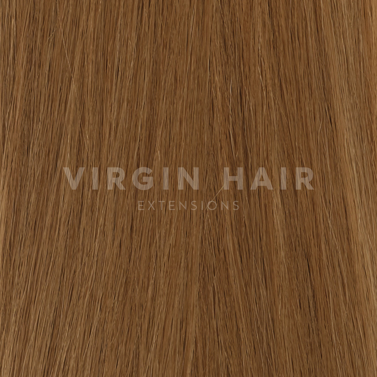 Világosbarna színű hullámos copf